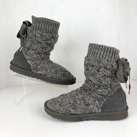 UGG Women's Size 9 Isla Grey Cable Knit Sweater Lace-Up Ankle Booties Boots - Picture 3 of 12